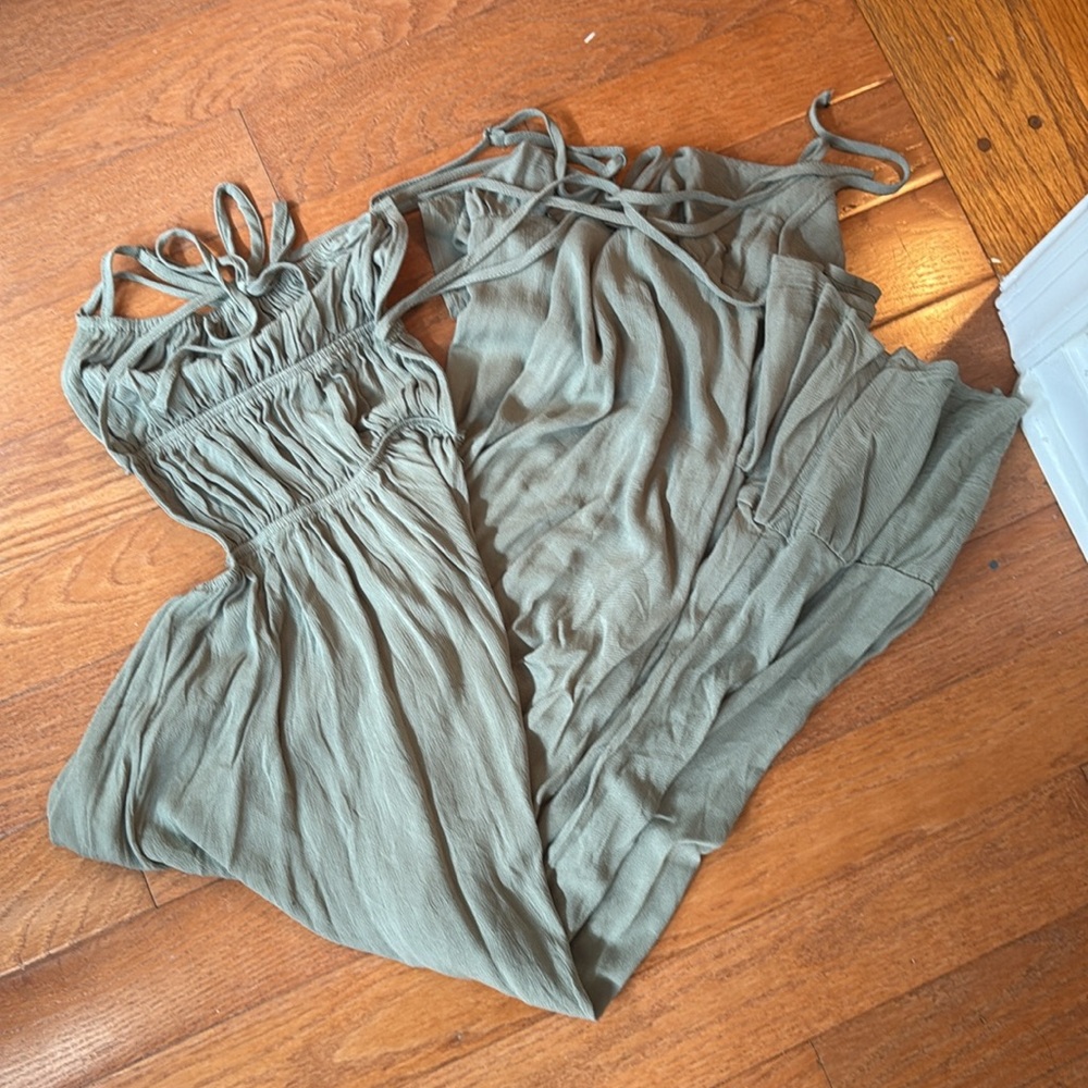 Elegant Olive Green Maxi Dress - Picture 3 of 3